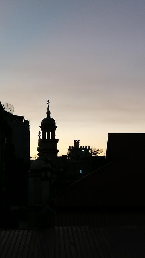 Dengba Hostel Yangon Eksteriør bilde