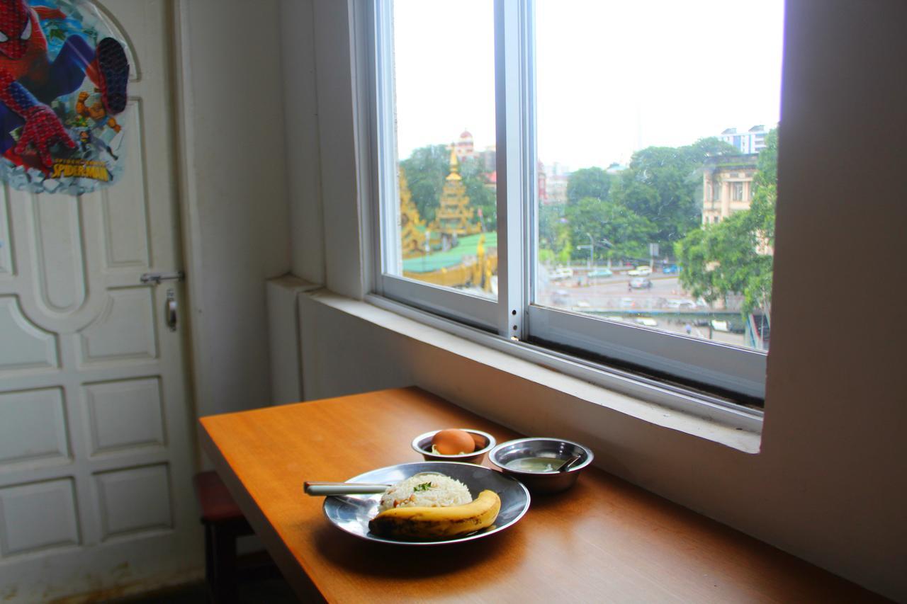 Dengba Hostel Yangon Eksteriør bilde