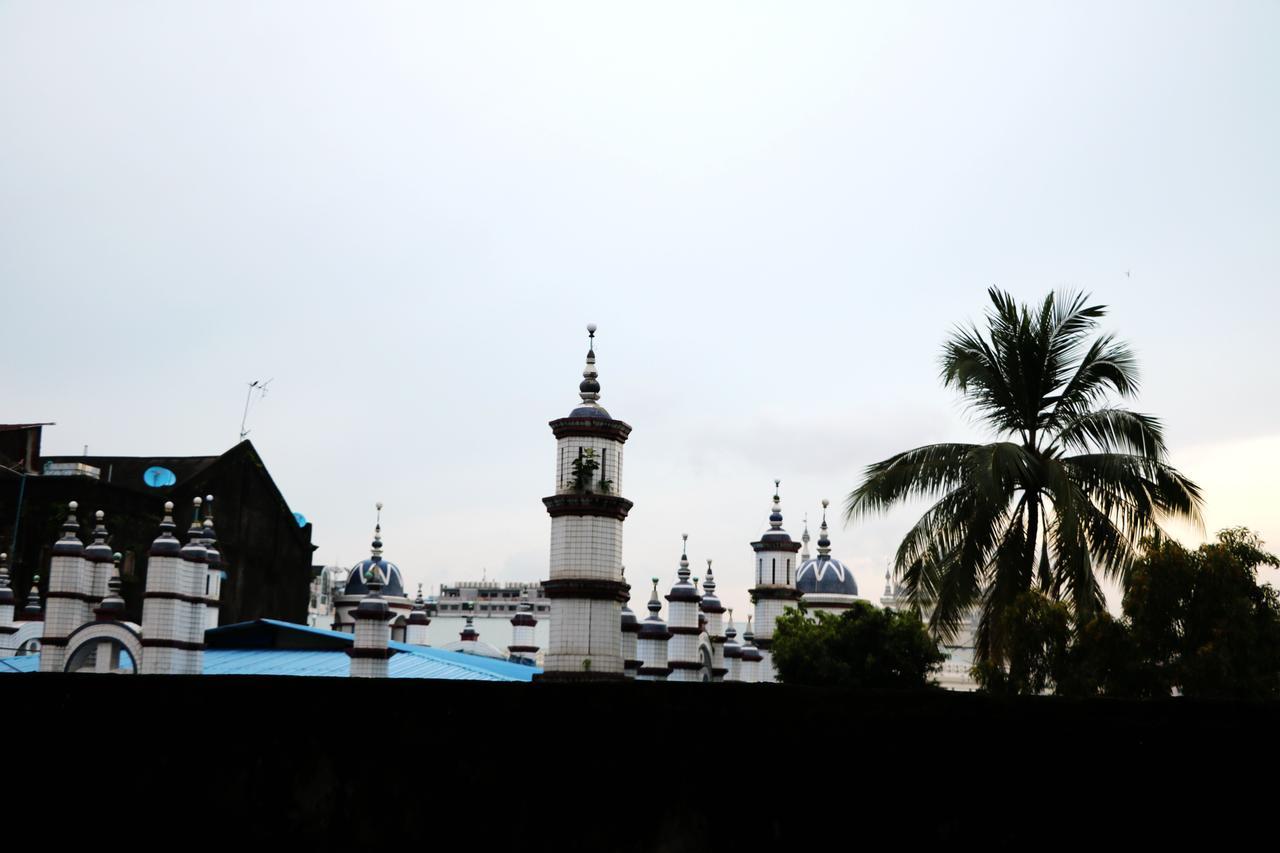 Dengba Hostel Yangon Eksteriør bilde