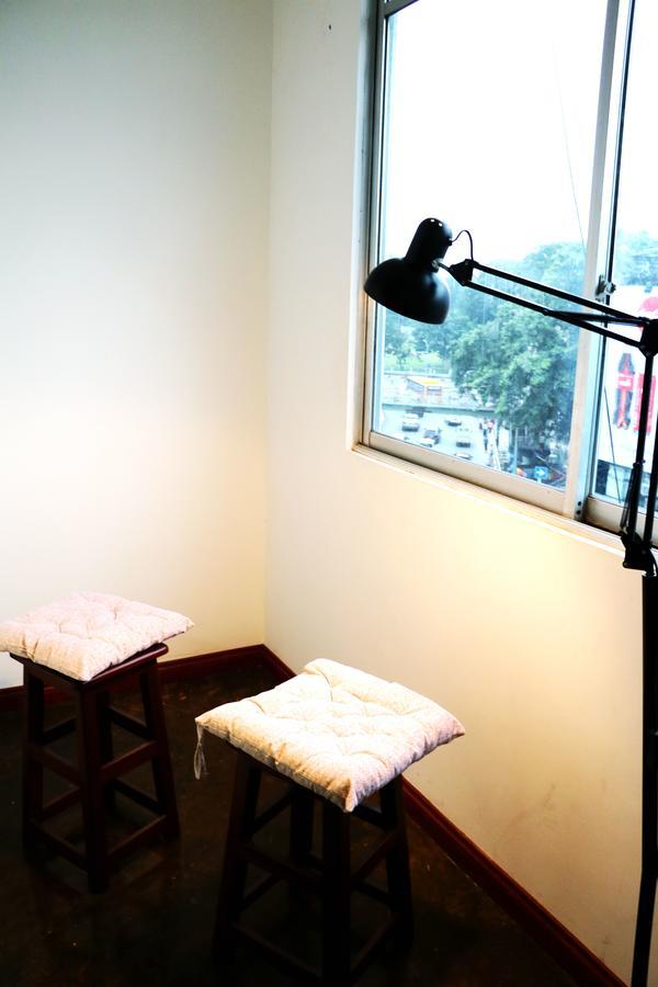 Dengba Hostel Yangon Eksteriør bilde
