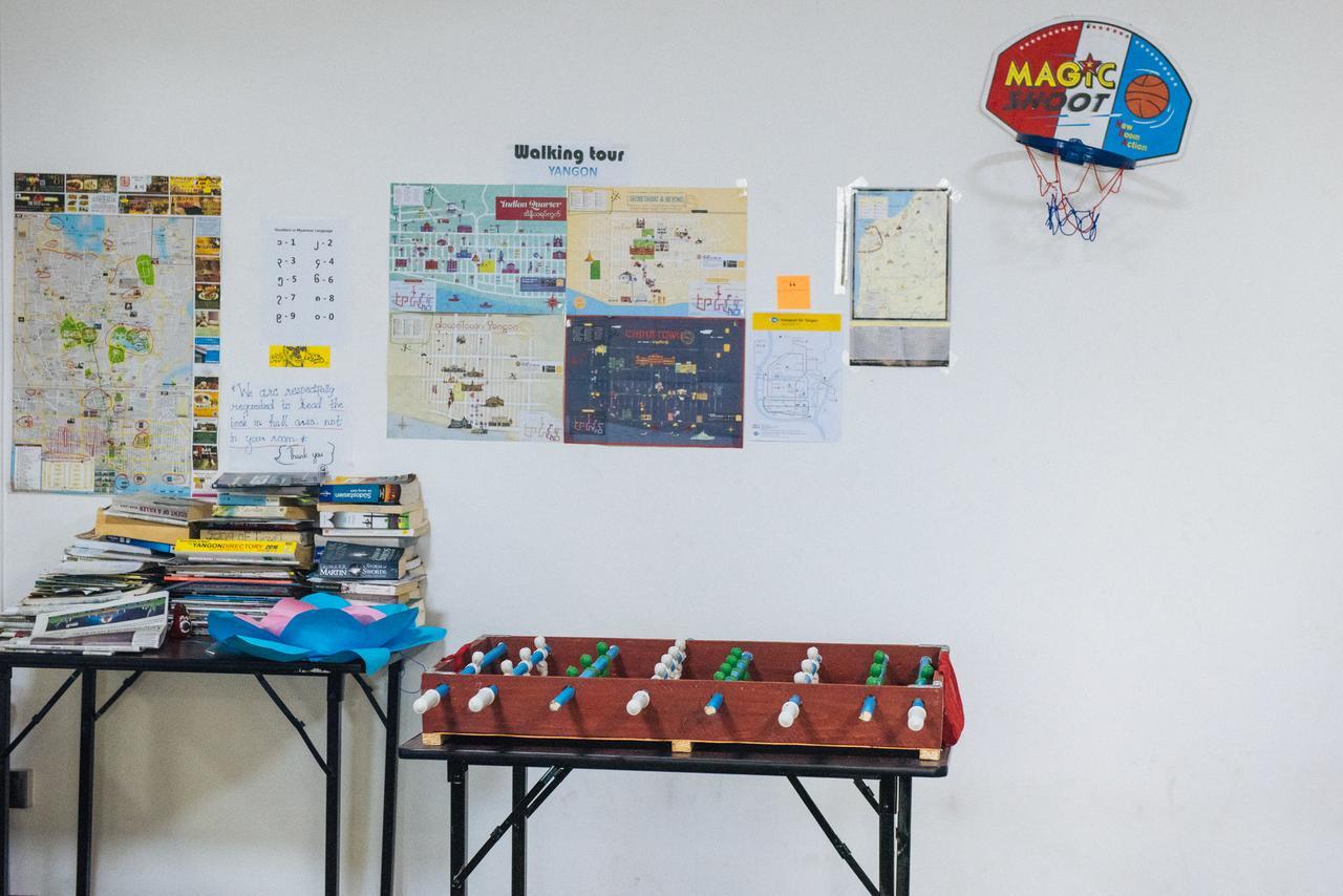 Dengba Hostel Yangon Eksteriør bilde