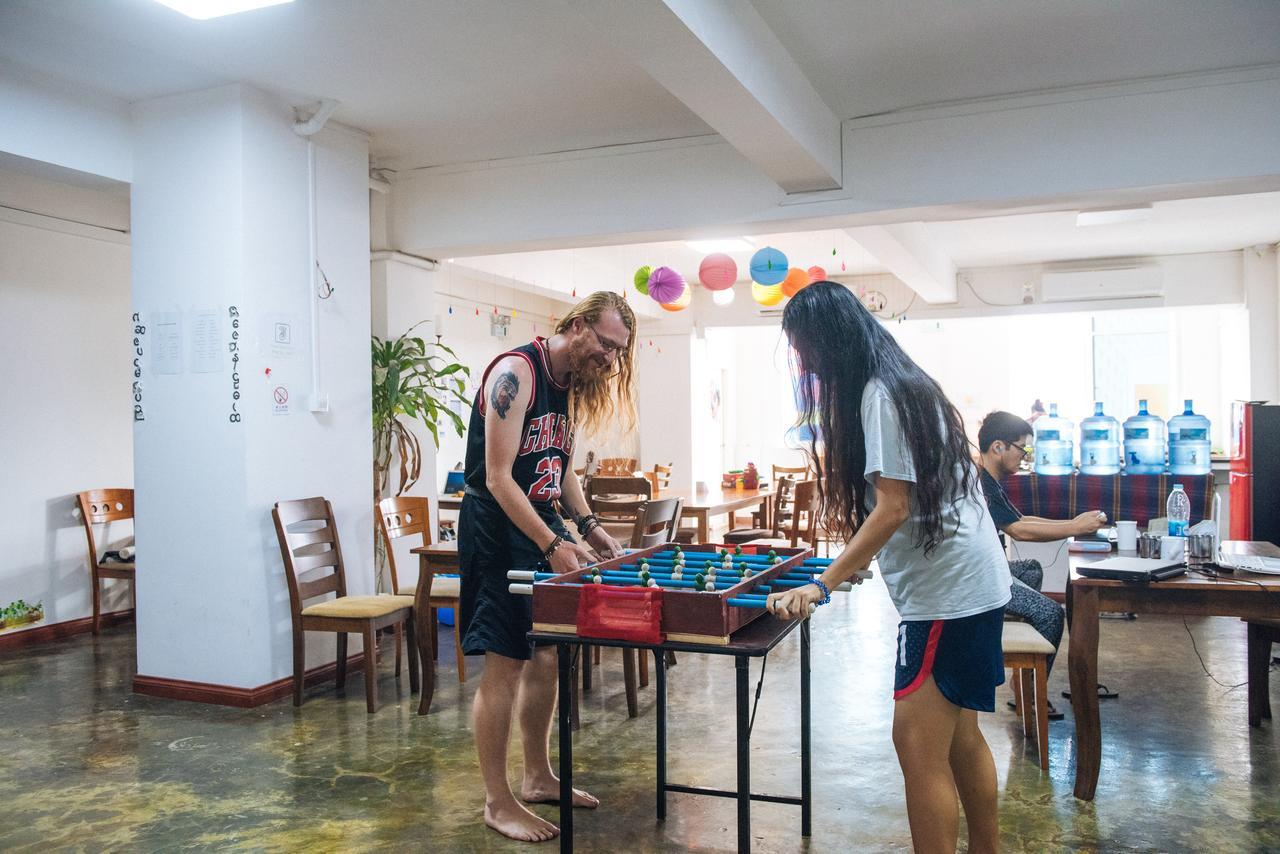 Dengba Hostel Yangon Eksteriør bilde