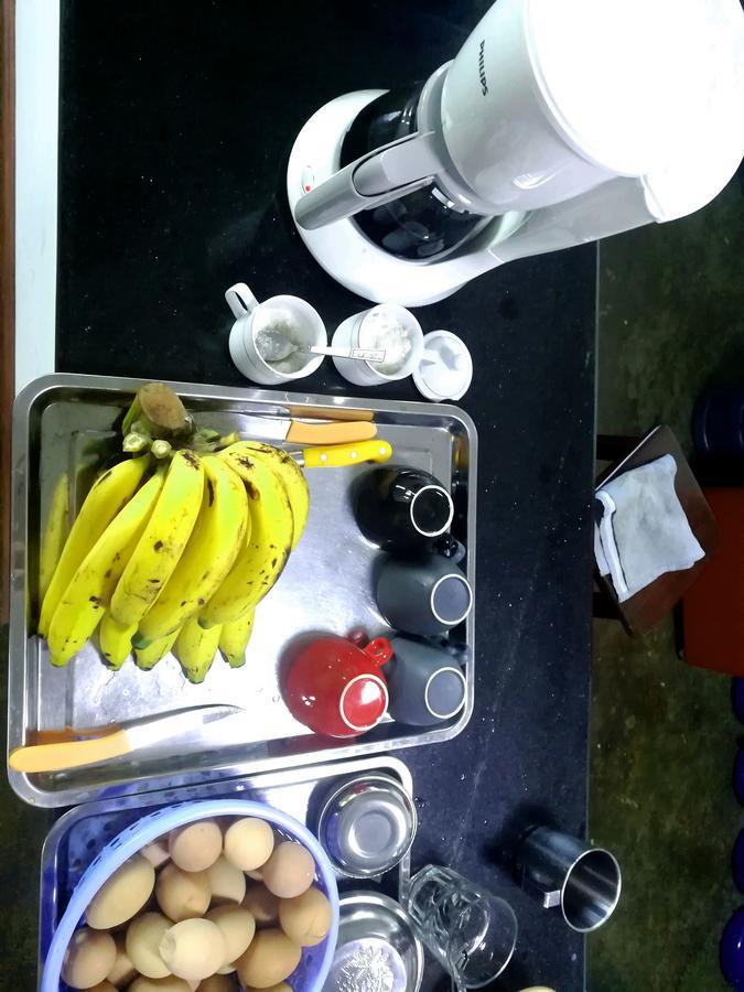 Dengba Hostel Yangon Eksteriør bilde
