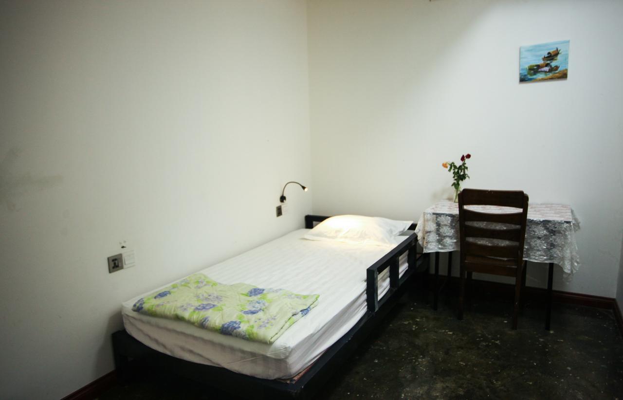 Dengba Hostel Yangon Eksteriør bilde
