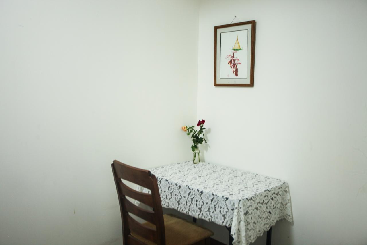Dengba Hostel Yangon Eksteriør bilde
