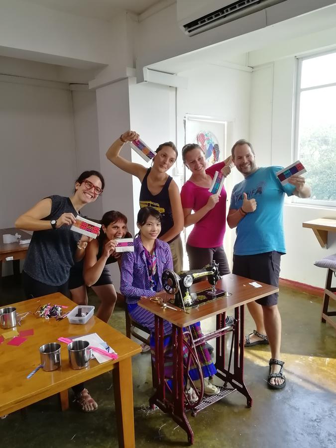 Dengba Hostel Yangon Eksteriør bilde