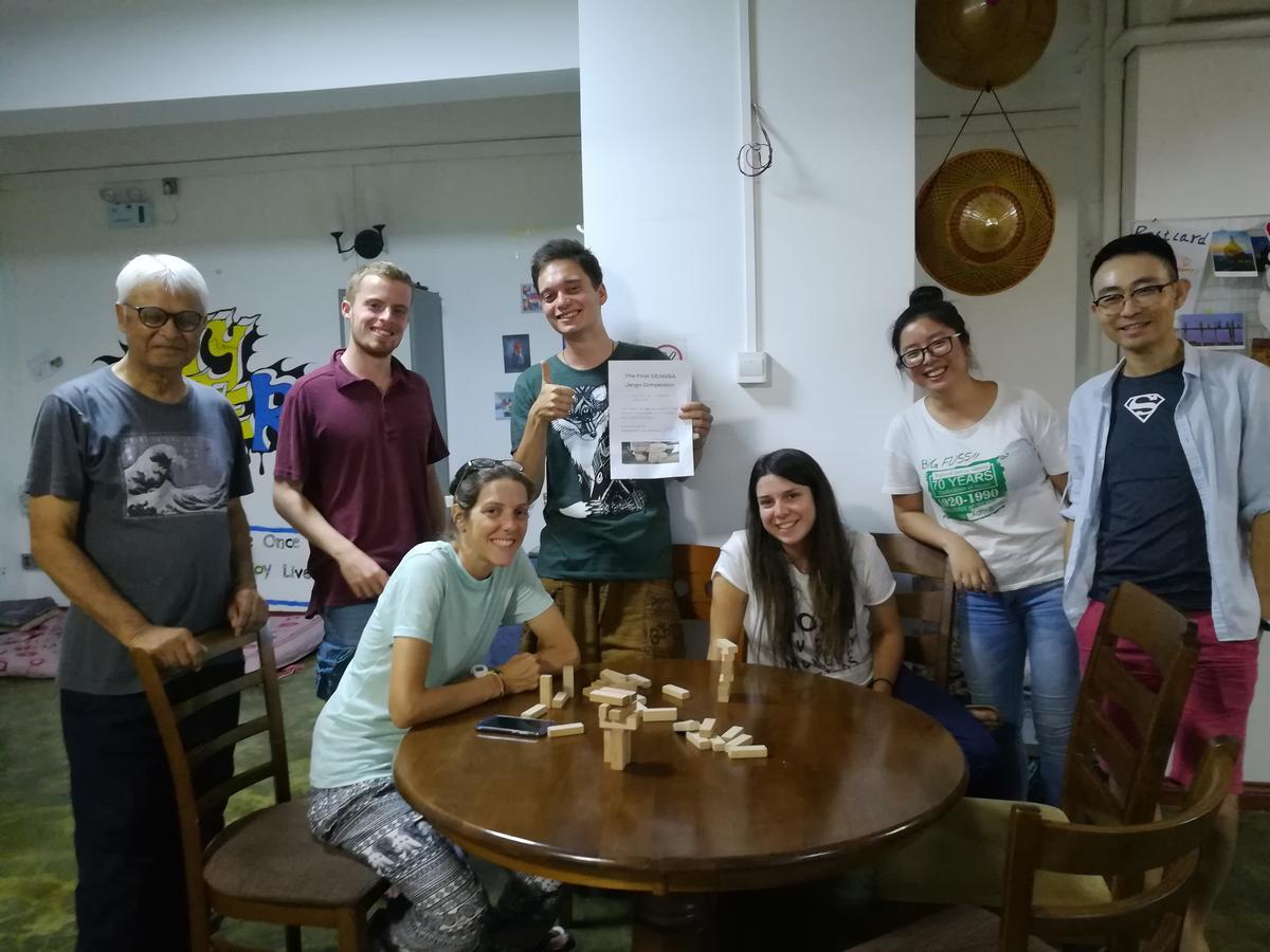 Dengba Hostel Yangon Eksteriør bilde