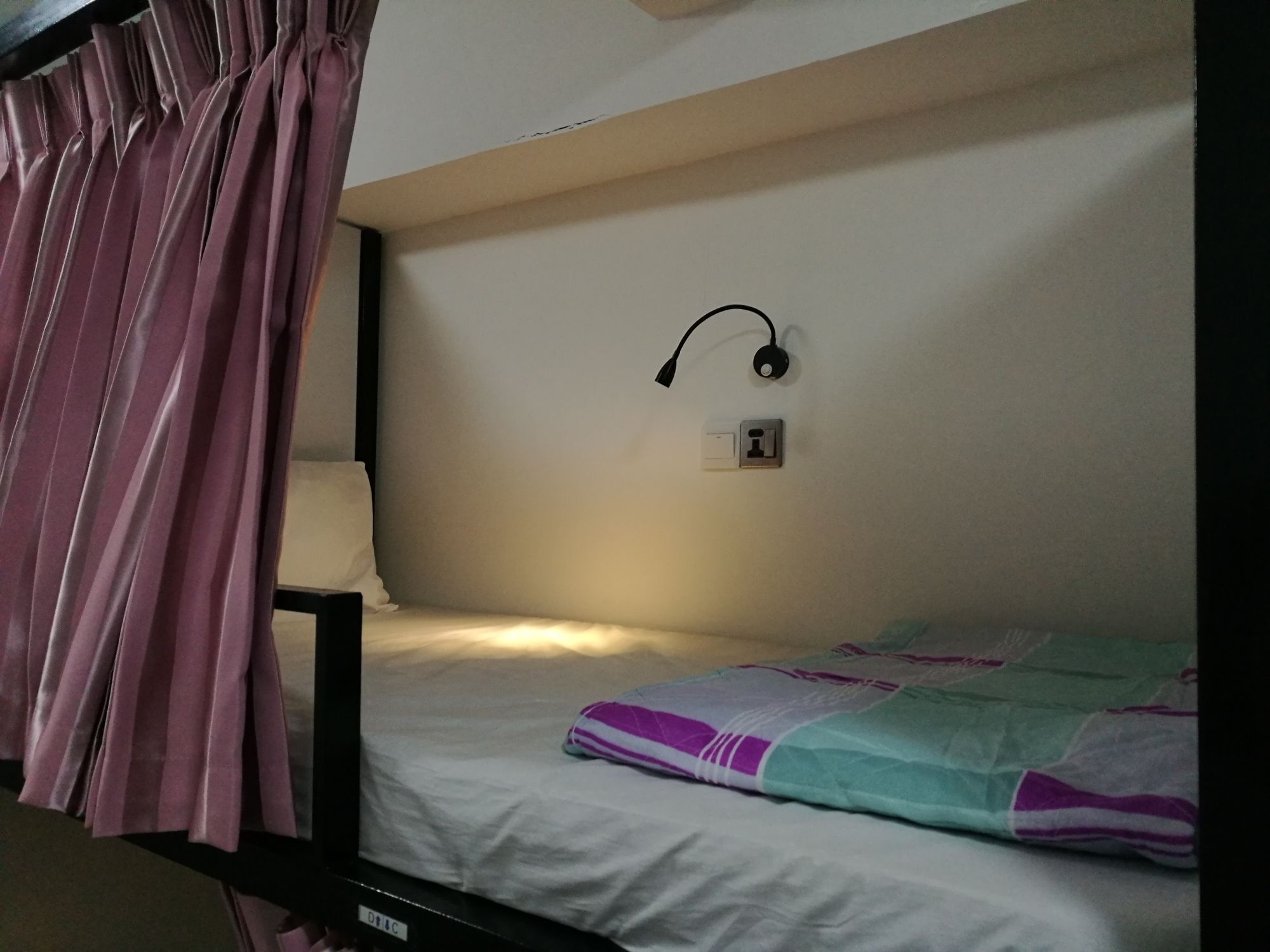Dengba Hostel Yangon Eksteriør bilde