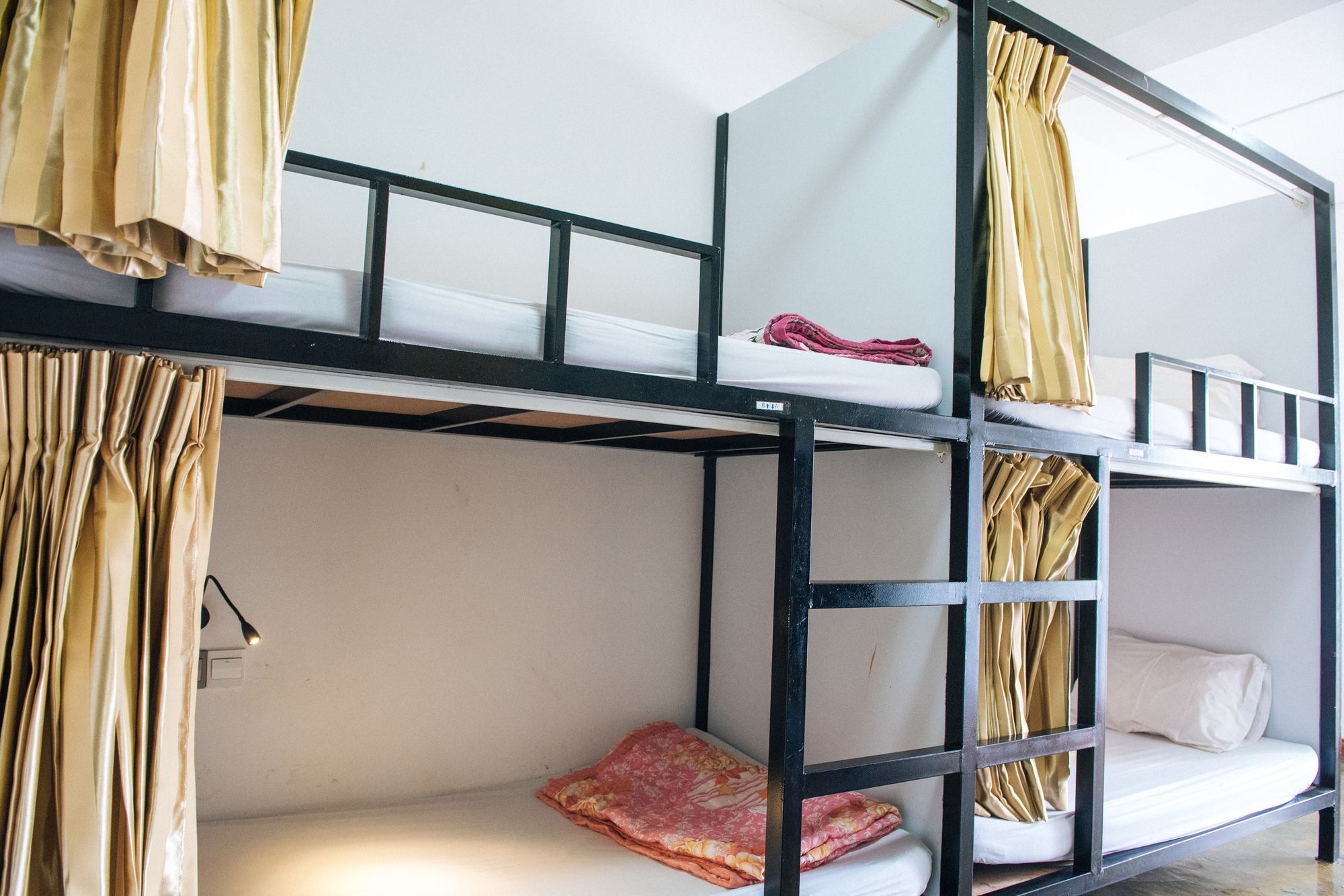 Dengba Hostel Yangon Eksteriør bilde