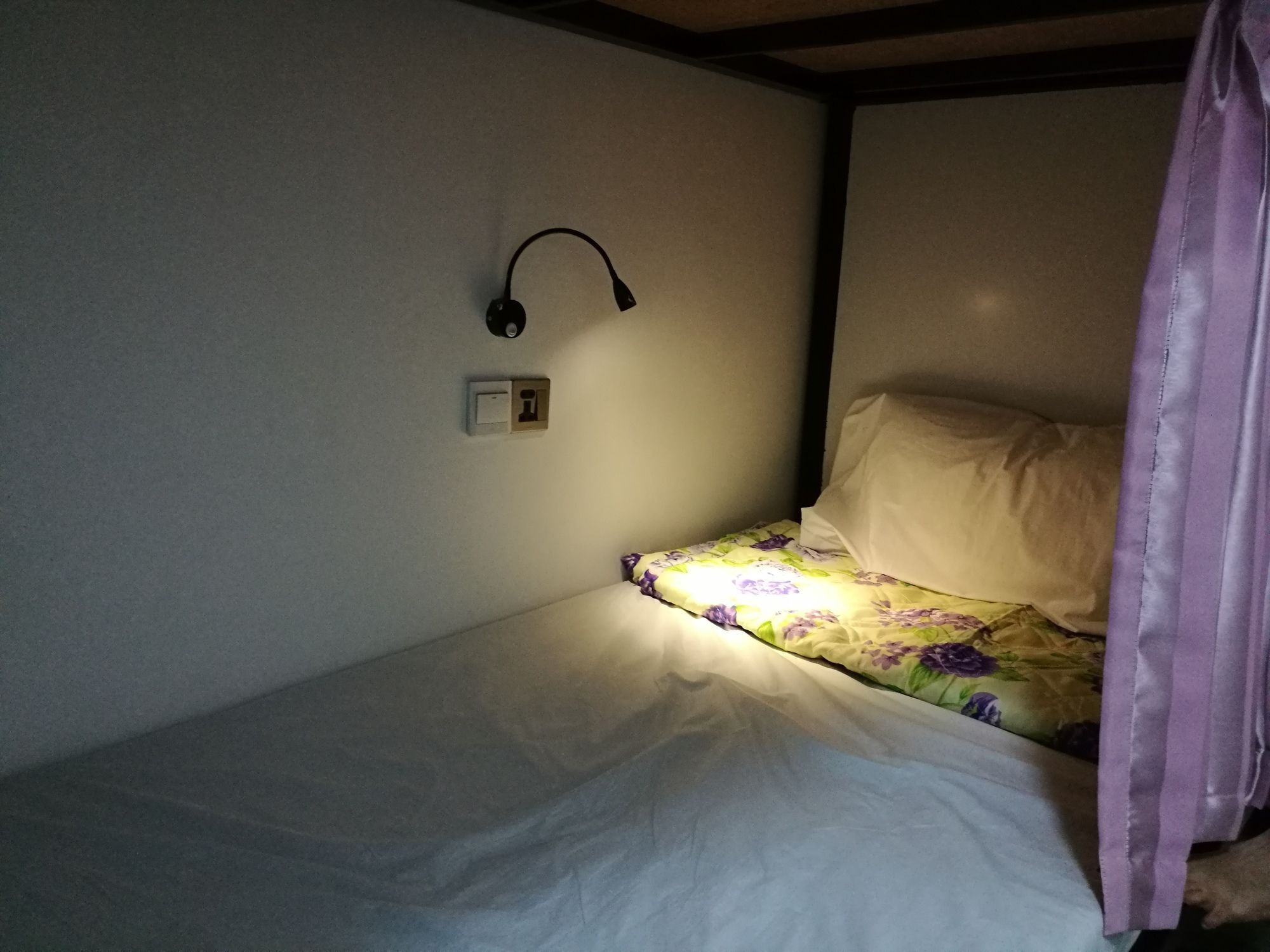 Dengba Hostel Yangon Eksteriør bilde