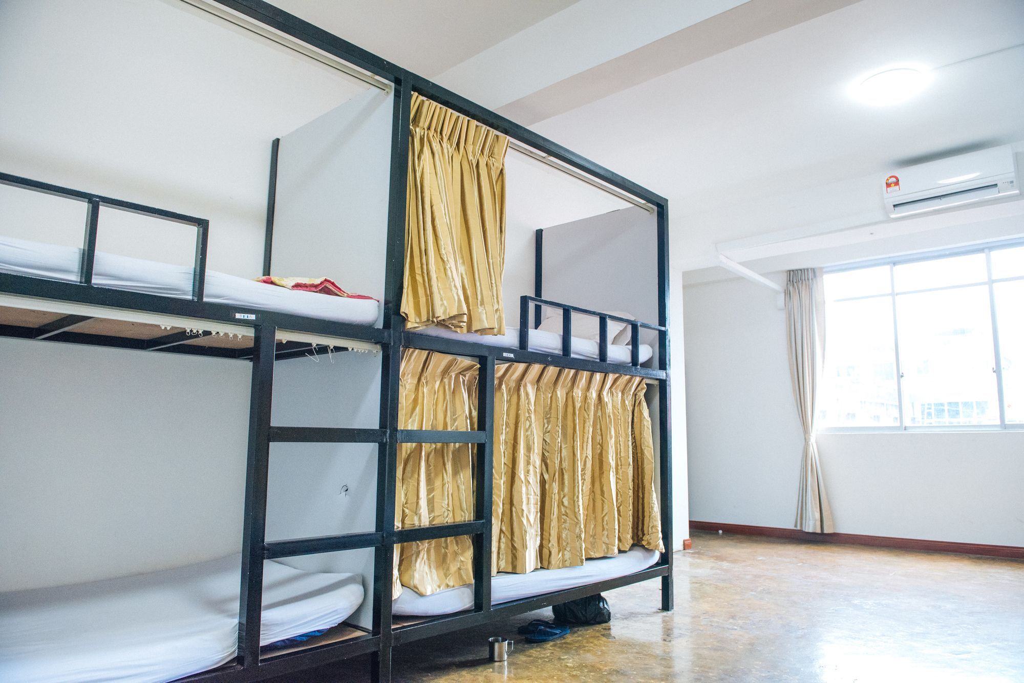 Dengba Hostel Yangon Eksteriør bilde