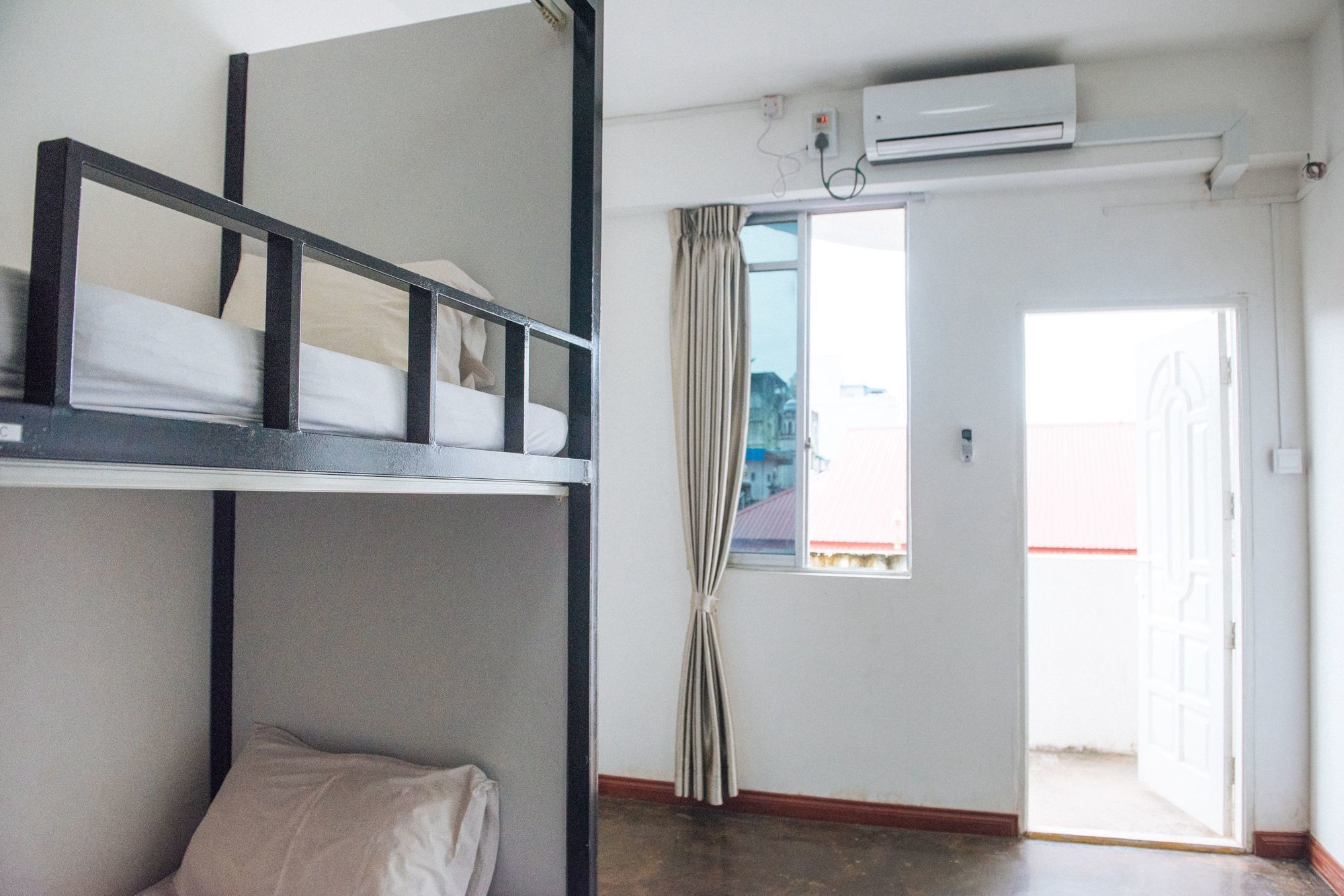 Dengba Hostel Yangon Eksteriør bilde